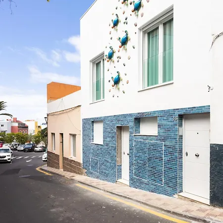 La Tortuga Azul A Puerto de la Cruz (Tenerife)